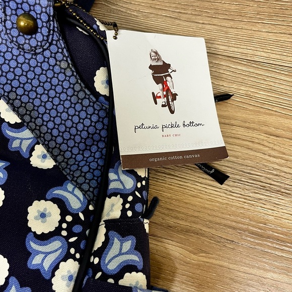 NEW Petunia Pickle Bottom Sashy Satchel in Classic Cornflower - Picture 6 of 13